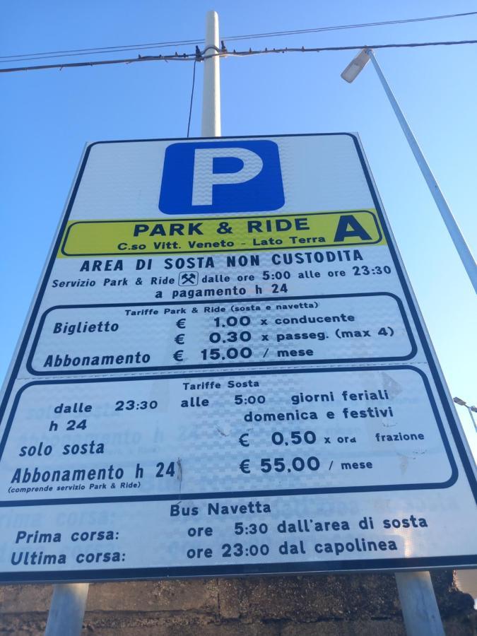 Piazzetta Degli Innamorati バーリ エクステリア 写真